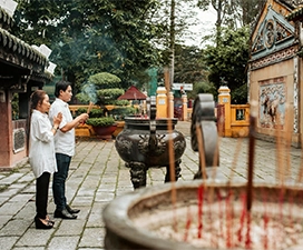 Discover Hanoi's Historic Temples and Cultural Monuments