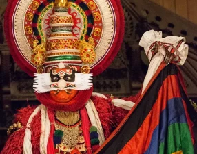 Enjoy Spellbinding Kathakali dance performance